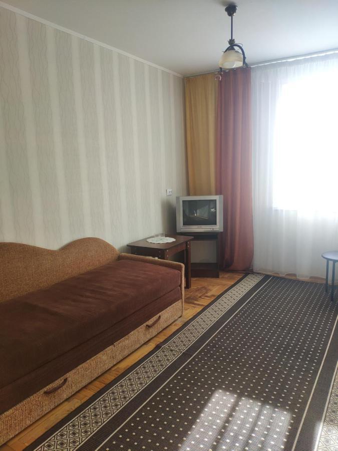 Комунальне Підприємство Готель Україна Zolochiv Bagian luar foto