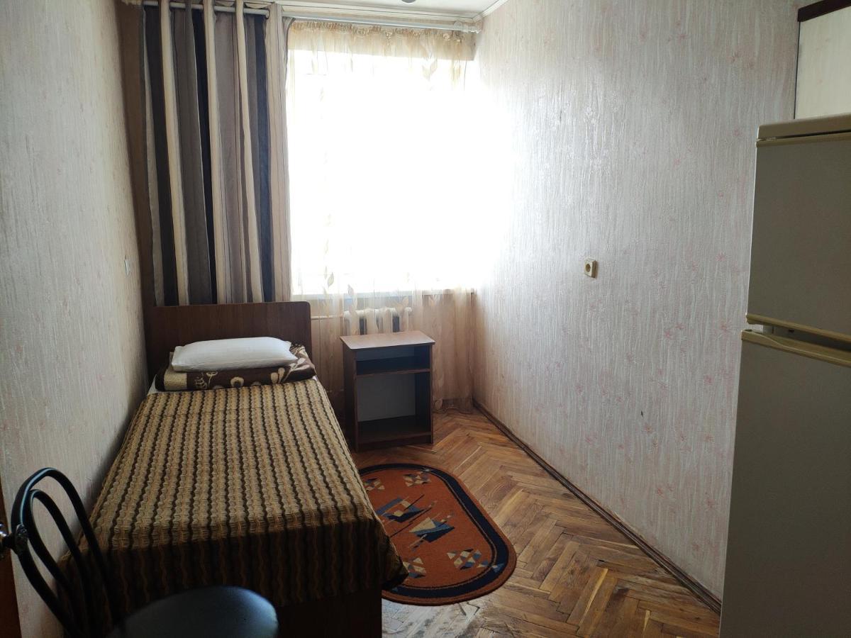 Комунальне Підприємство Готель Україна Zolochiv Bagian luar foto